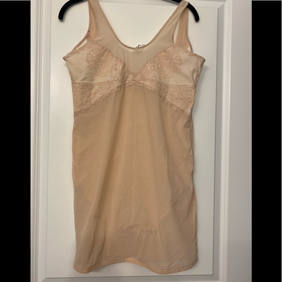 Maidenform Other - NWT Maidenform underdress shapewear garment